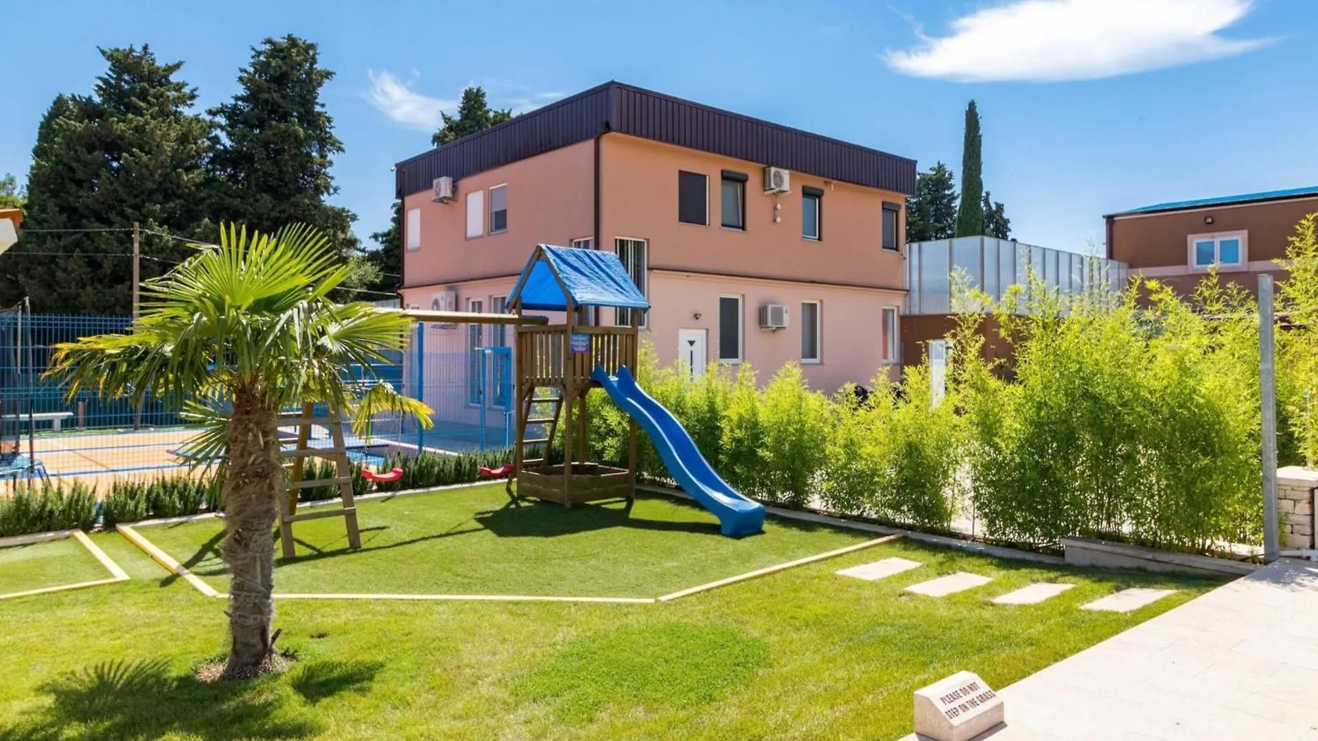 Luxe Villa In Valtura With Private Pool