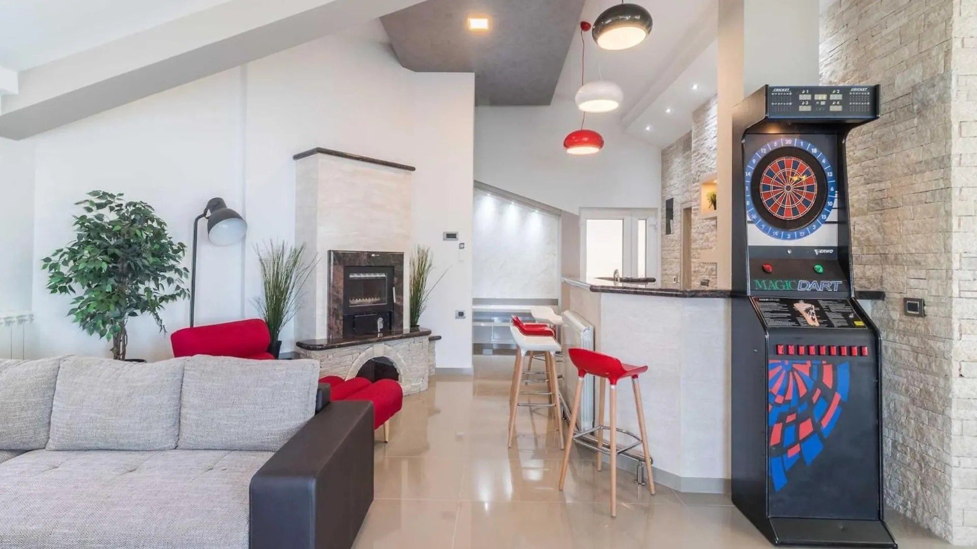 Luxe Villa In Valtura With Private Pool