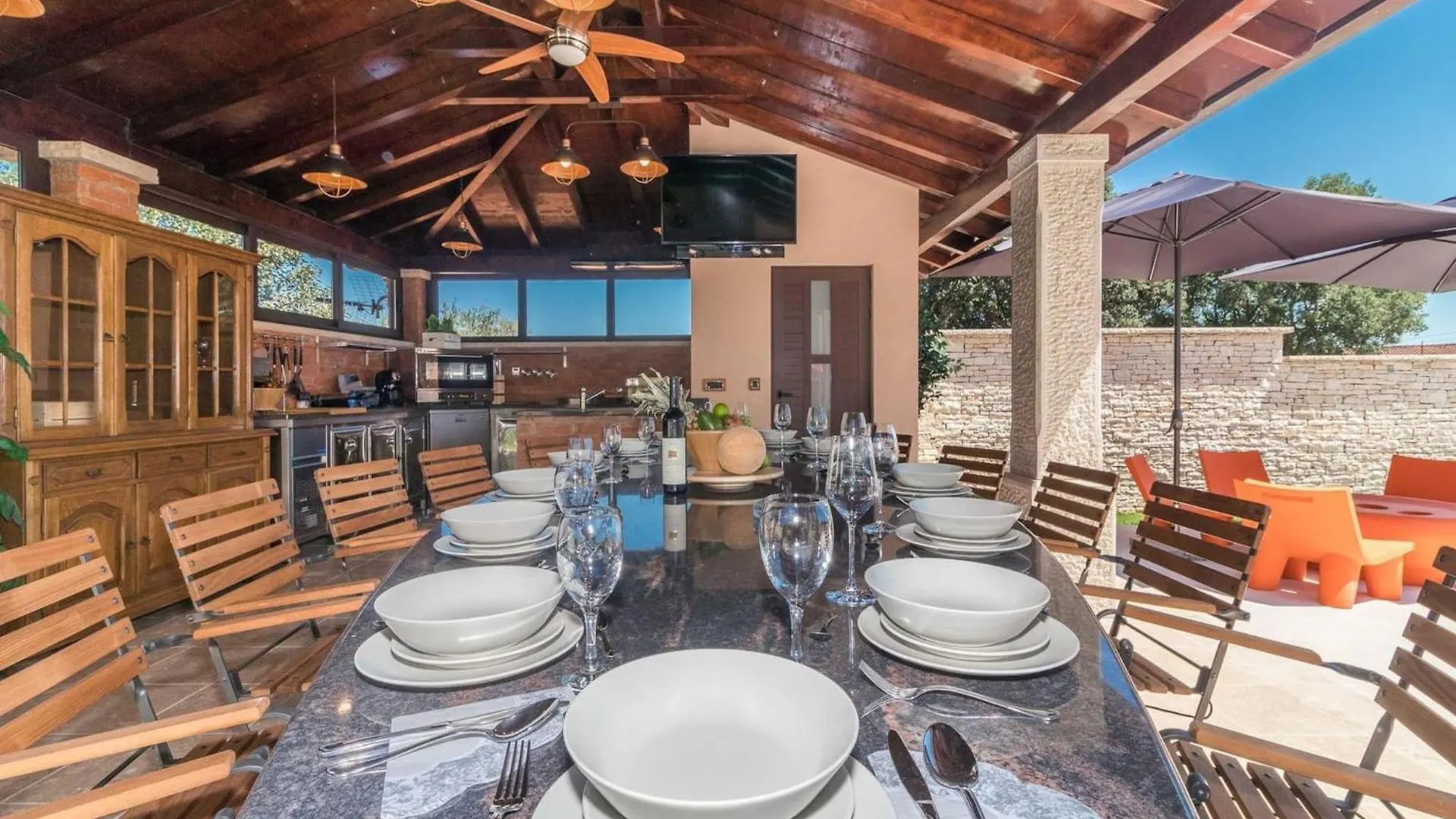 Luxe Villa In Valtura With Private Pool
